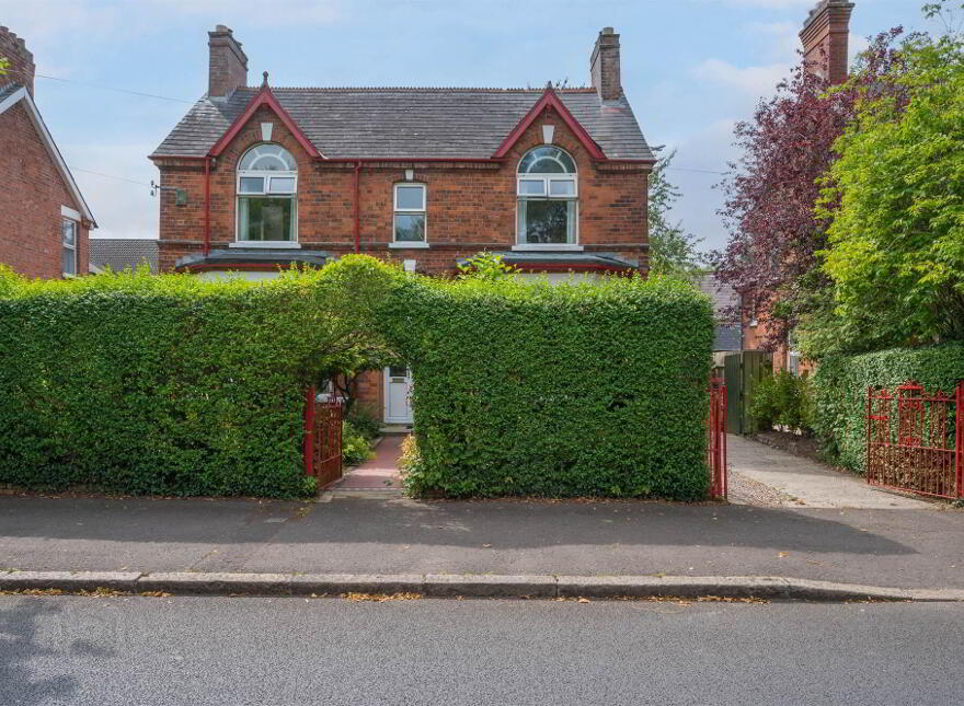 7 Rosetta Park, Belfast, BT6 0DJ