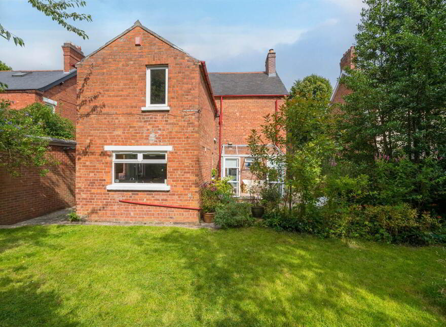 7 Rosetta Park, Belfast, BT6 0DJ
