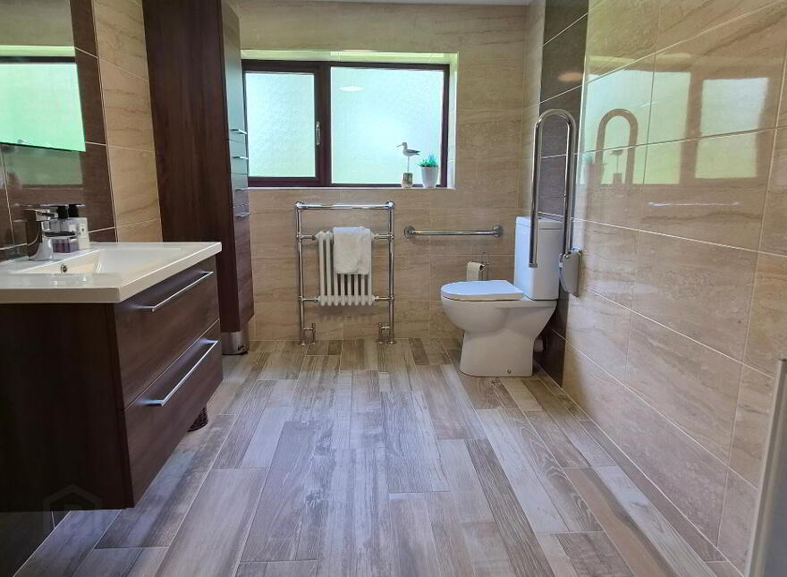 Windmill Road, Elphin, F45AE93
