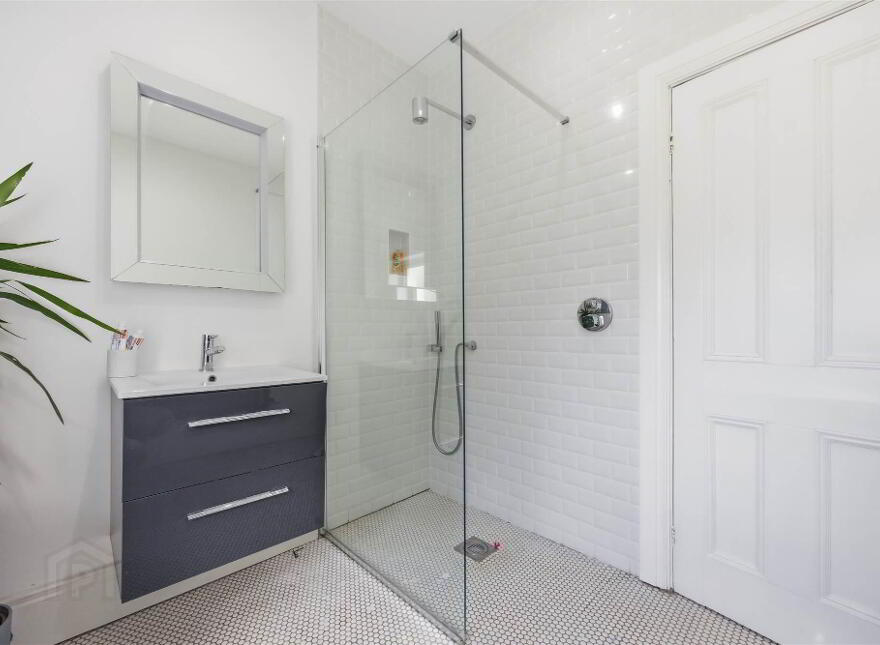 "Hillcrest", 19 Ormiston Park, Ballyhackamore, Belfast, BT4 3JT