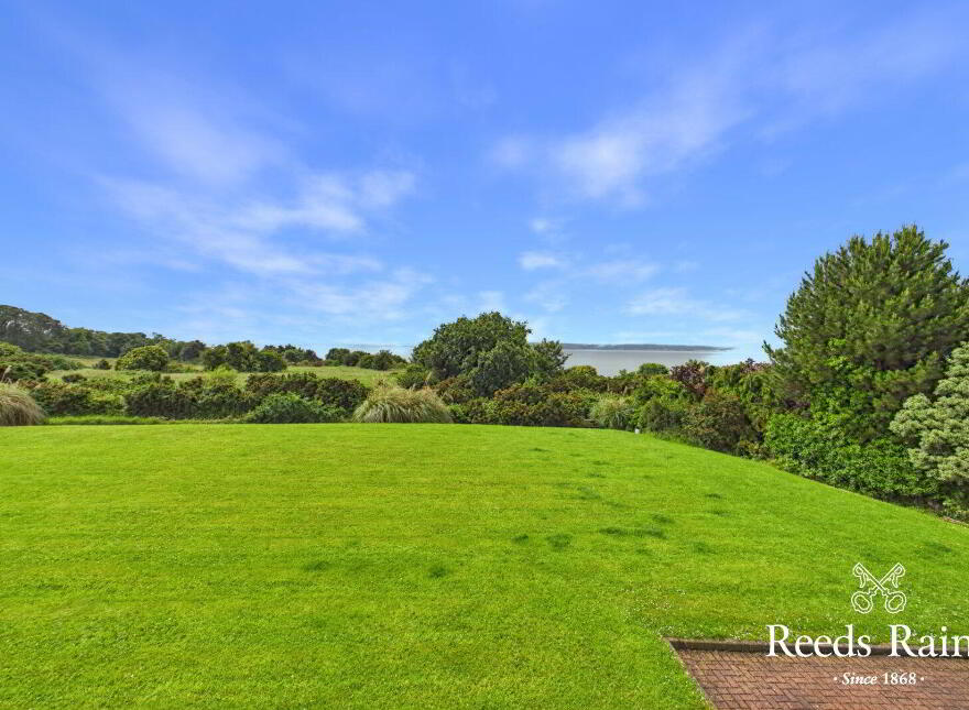 2 Rhanbuoy Gardens, Holywood, BT18 0GA