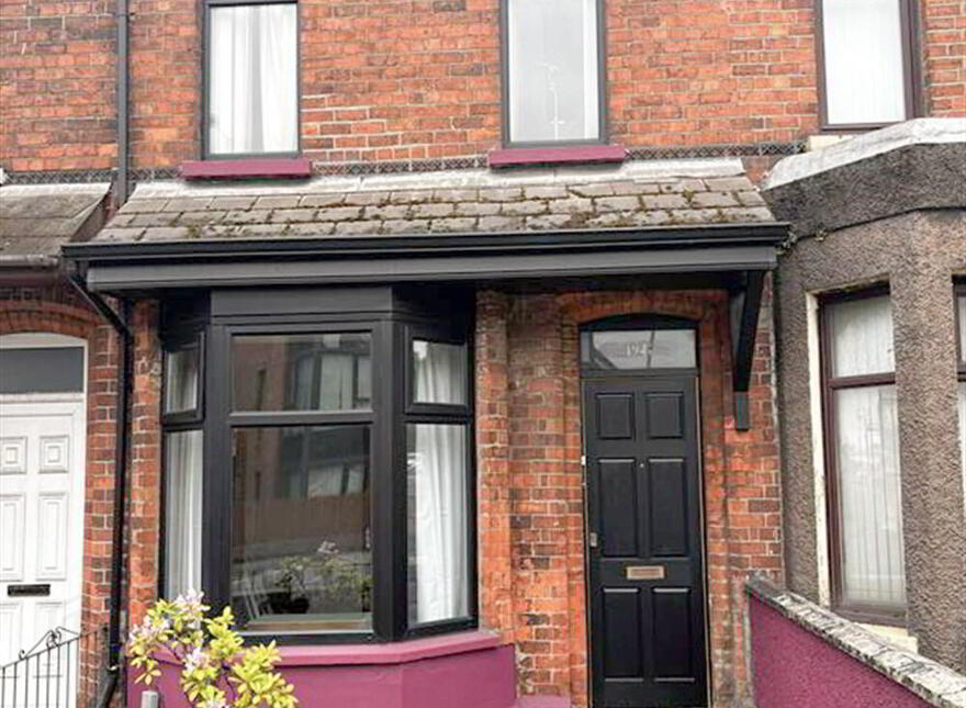 194A Ravenhill Road, Belfast, BT6 8EF