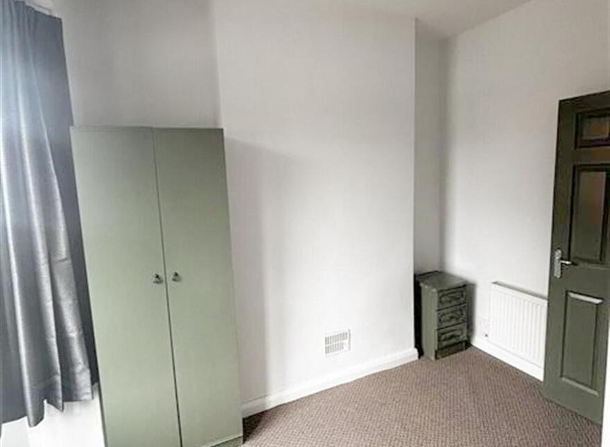 194A Ravenhill Road, Belfast, BT6 8EF