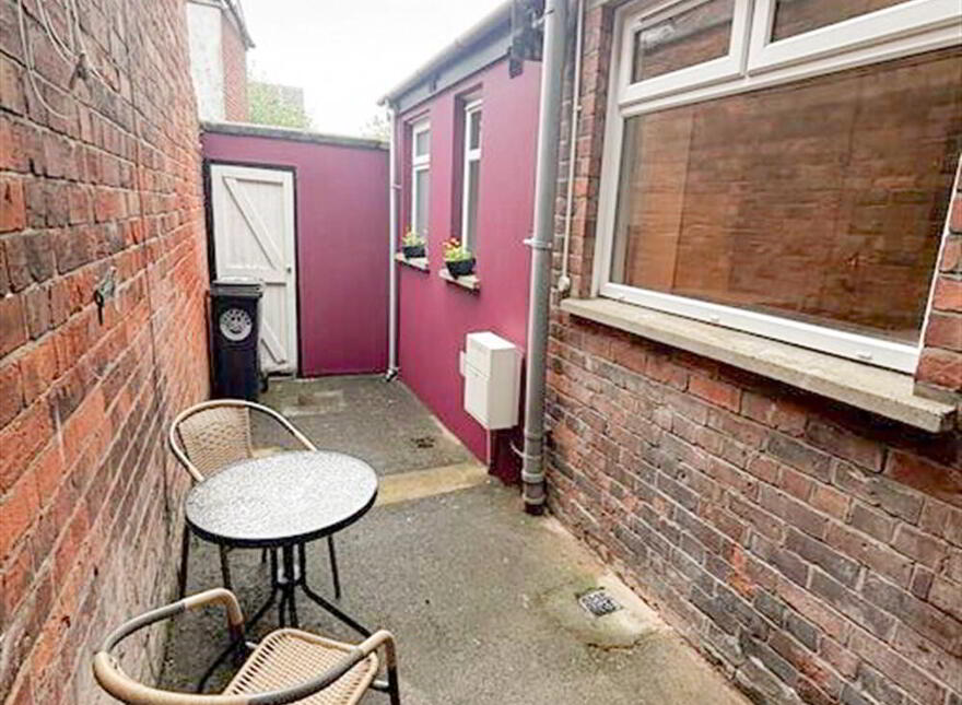 194A Ravenhill Road, Belfast, BT6 8EF