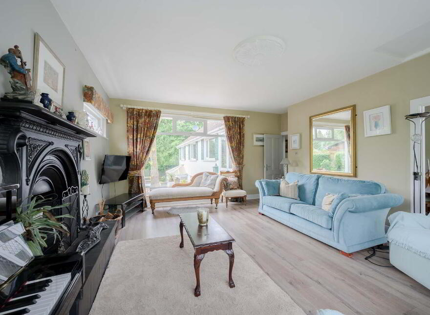 Elm Lodge, 8 Ardmore Terrace, Holywood, BT18 9BH