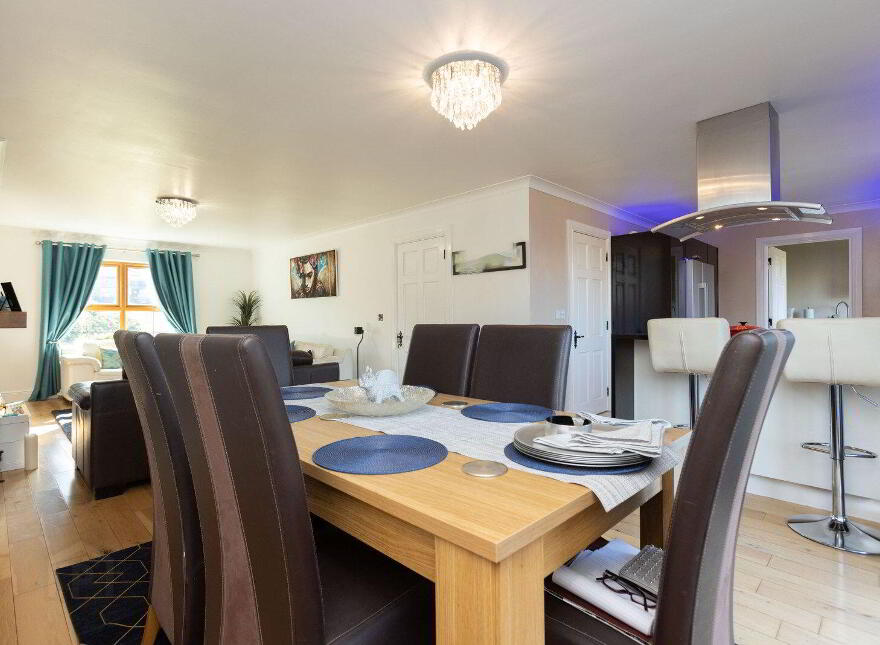 15 Stoneleigh, Ballymore, N91HY06