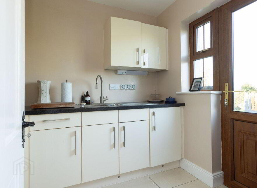 15 Stoneleigh, Ballymore, N91HY06