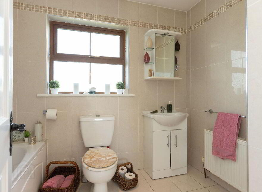 15 Stoneleigh, Ballymore, N91HY06