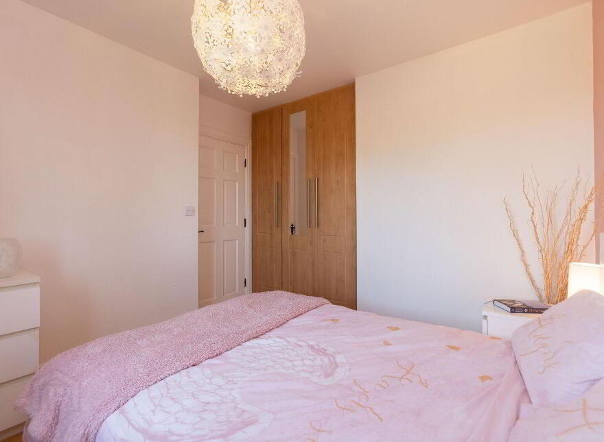 15 Stoneleigh, Ballymore, N91HY06