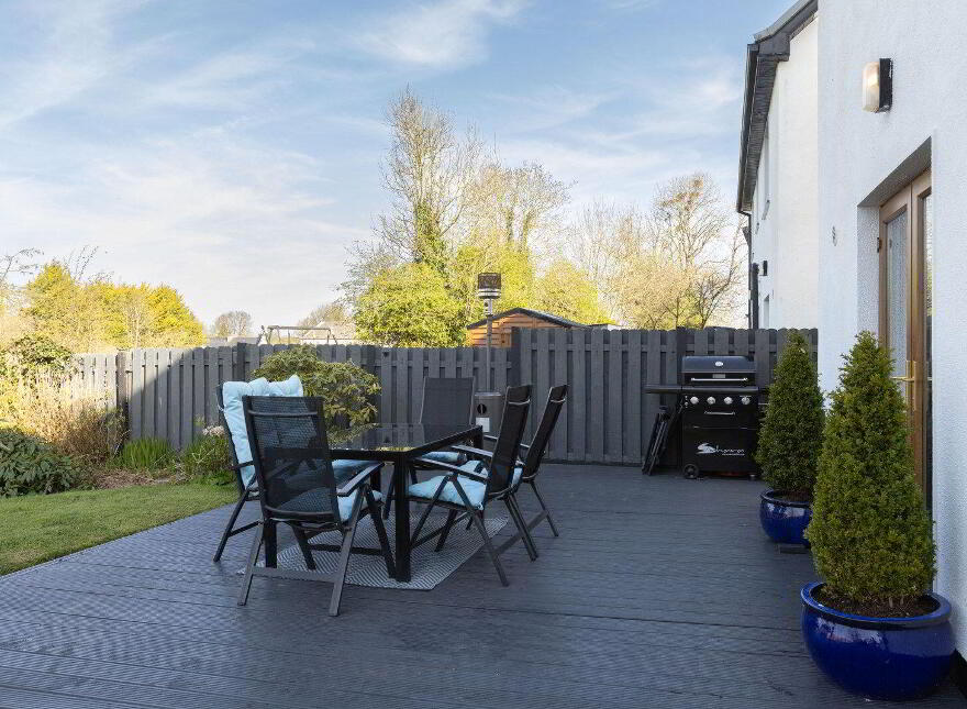 15 Stoneleigh, Ballymore, N91HY06