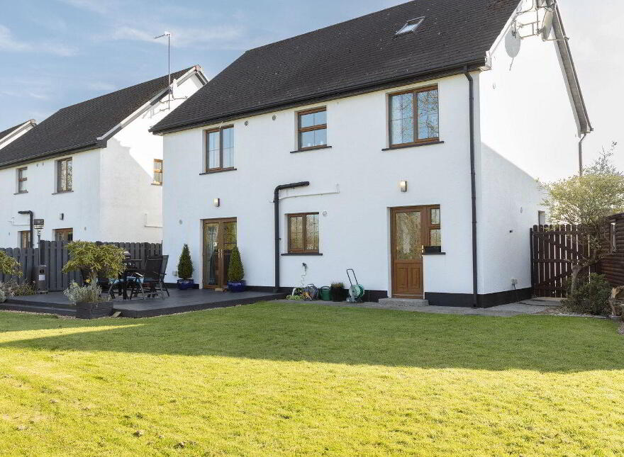 15 Stoneleigh, Ballymore, N91HY06