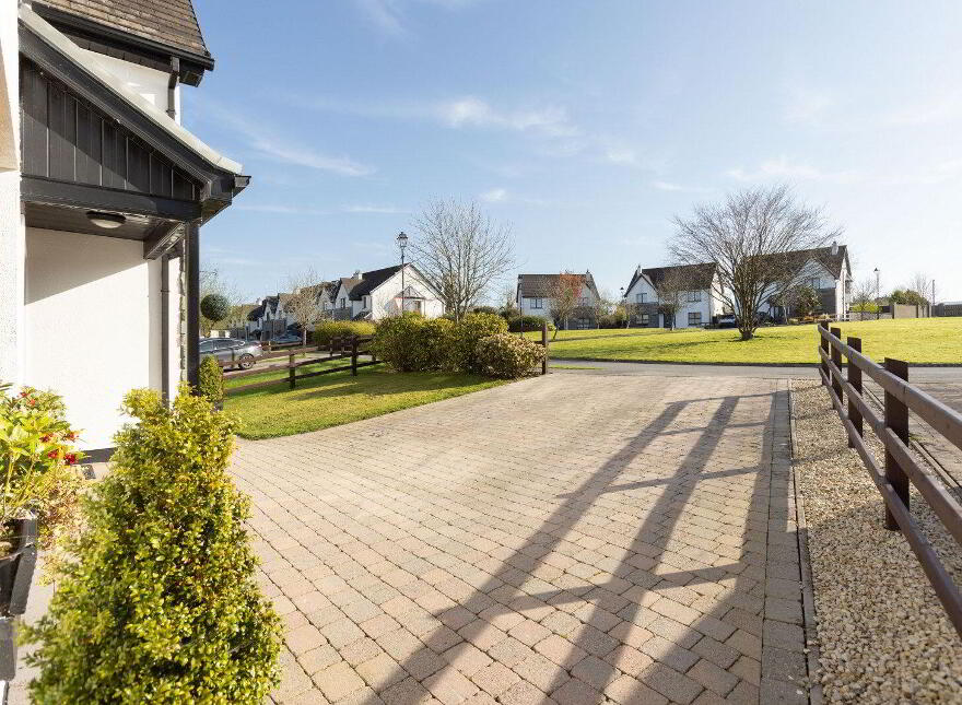 15 Stoneleigh, Ballymore, N91HY06