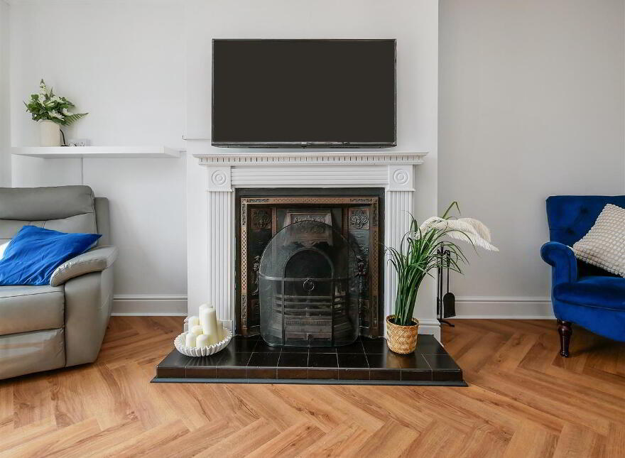 21 Manse Park, Carryduff, Belfast, BT8 8RX