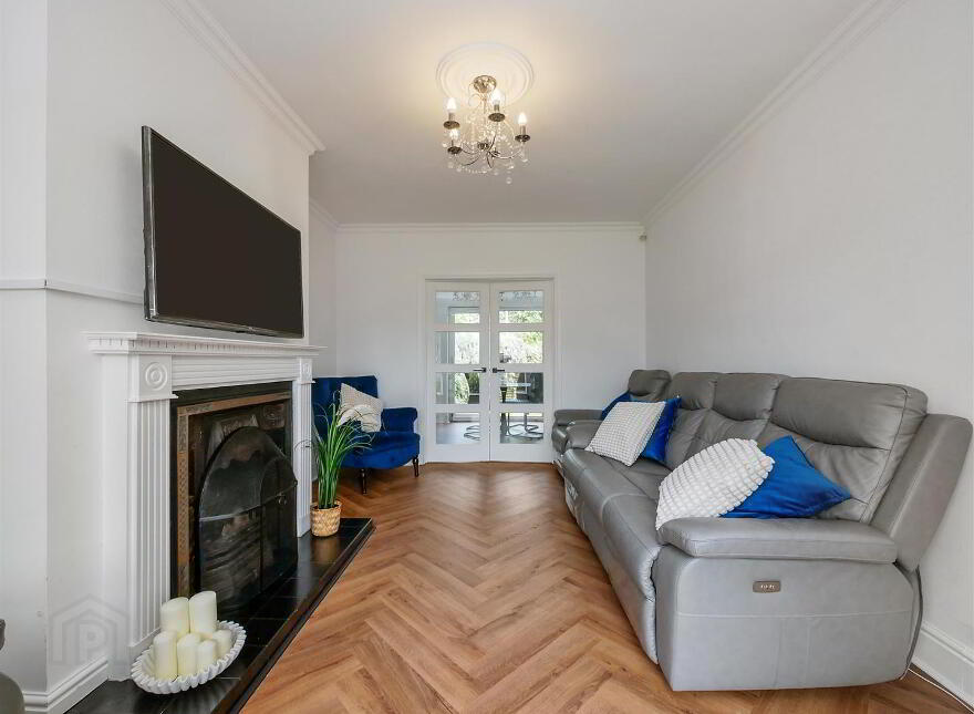 21 Manse Park, Carryduff, Belfast, BT8 8RX