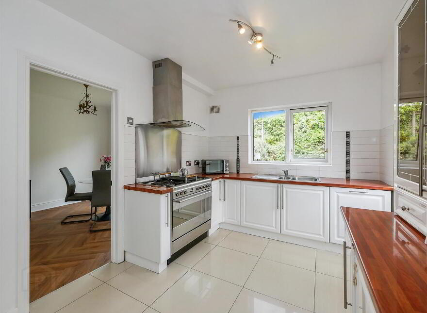 21 Manse Park, Carryduff, Belfast, BT8 8RX