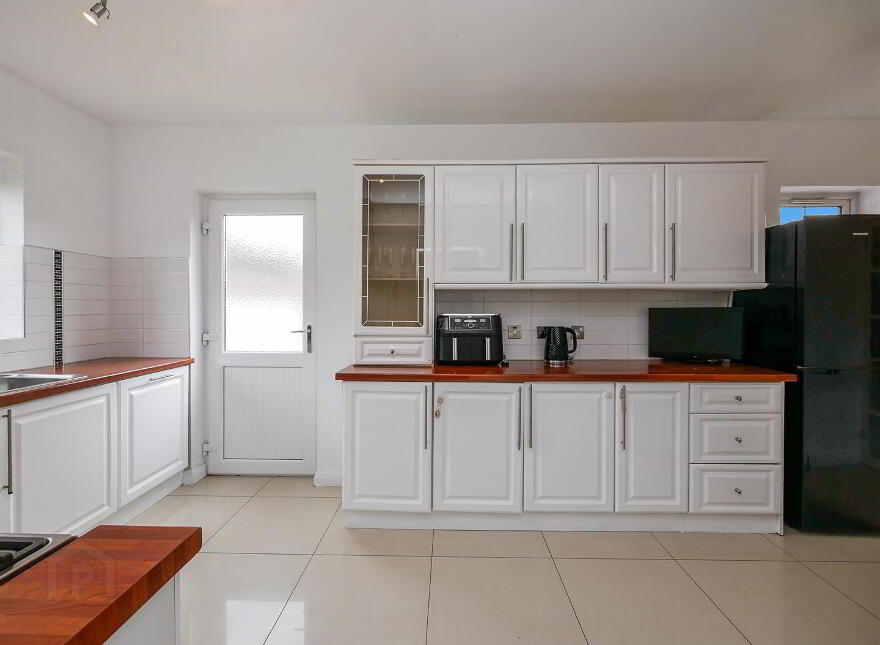 21 Manse Park, Carryduff, Belfast, BT8 8RX