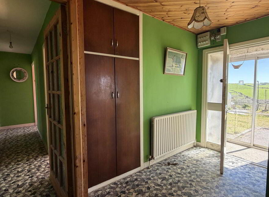 Gahanive, Rosscarbery, Castlefreke, P85V309