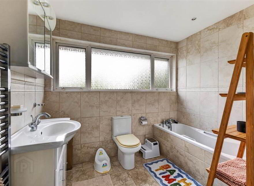 5 Bladon Court, Malone, Belfast, BT9 5JP