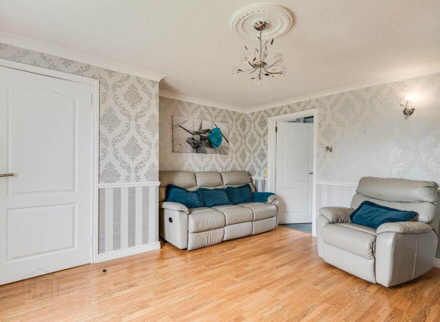 74 Loughview Drive, Enniskillen, BT74 6HB
