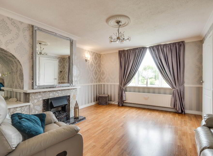 74 Loughview Drive, Enniskillen, BT74 6HB