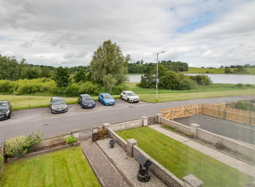 74 Loughview Drive, Enniskillen, BT74 6HB