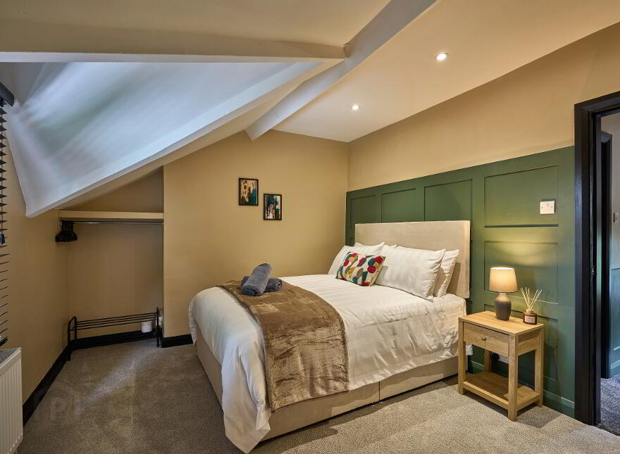 24 Castleton Gardens, Belfast, BT15 3BY
