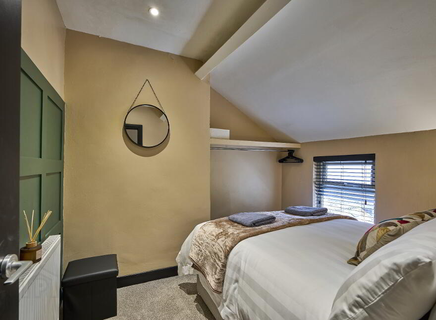 24 Castleton Gardens, Belfast, BT15 3BY