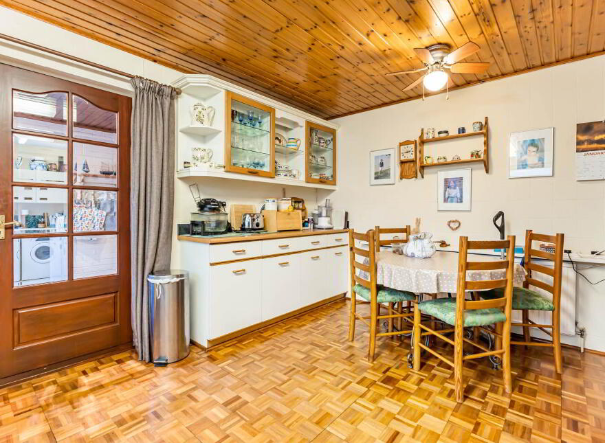 8 Elmwood Park, Lisburn, BT27 4AX