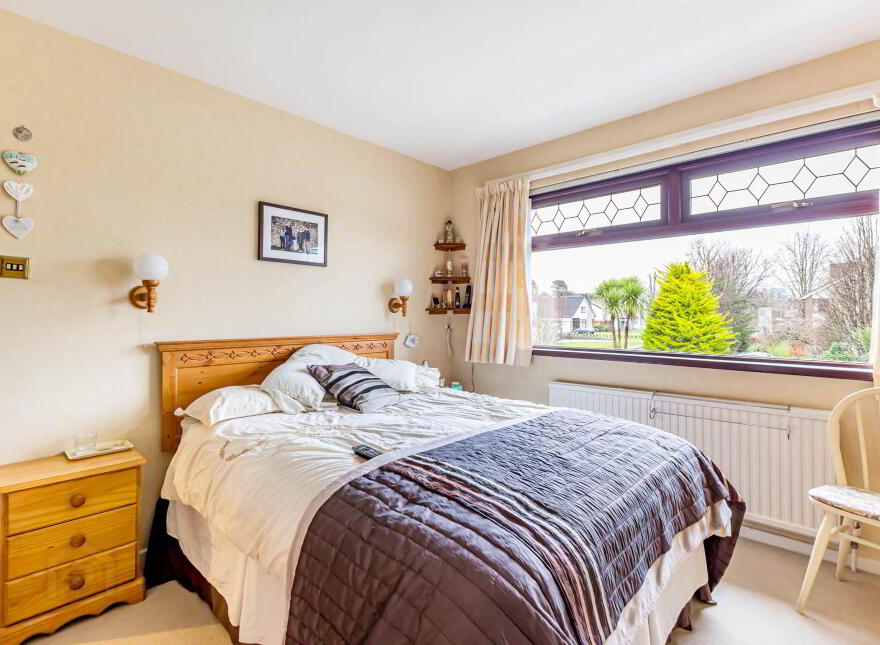 8 Elmwood Park, Lisburn, BT27 4AX