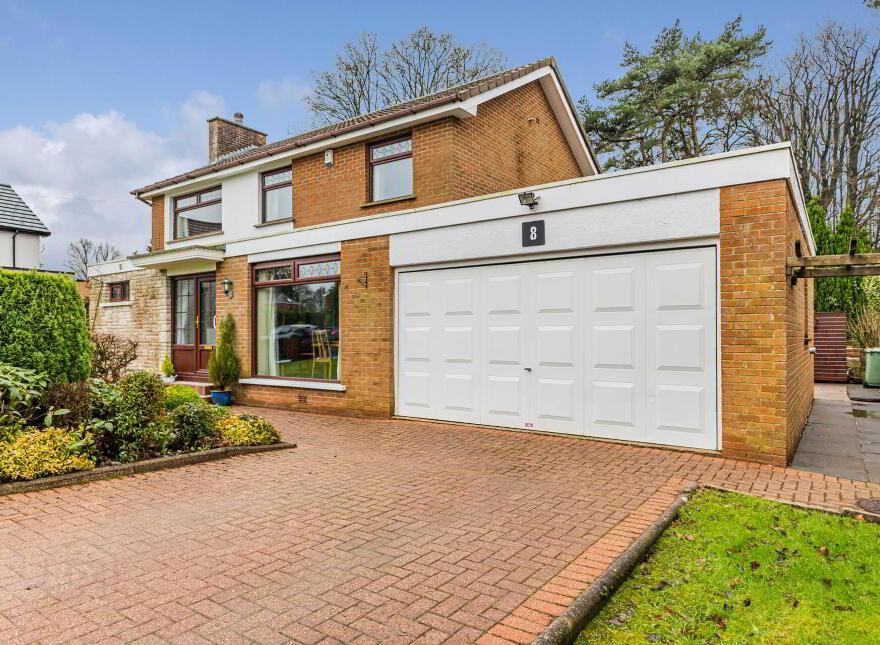 8 Elmwood Park, Lisburn, BT27 4AX