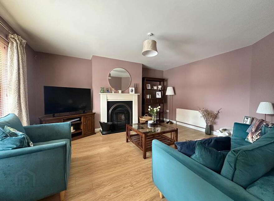 11 Riverdale Park, Portglenone, Ballymena, BT44 8HX