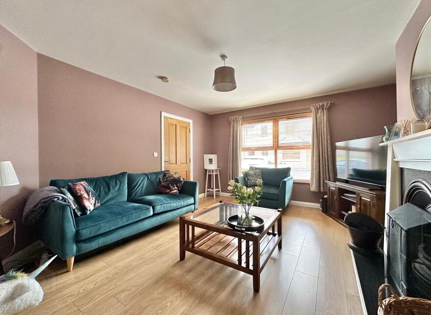 11 Riverdale Park, Portglenone, Ballymena, BT44 8HX