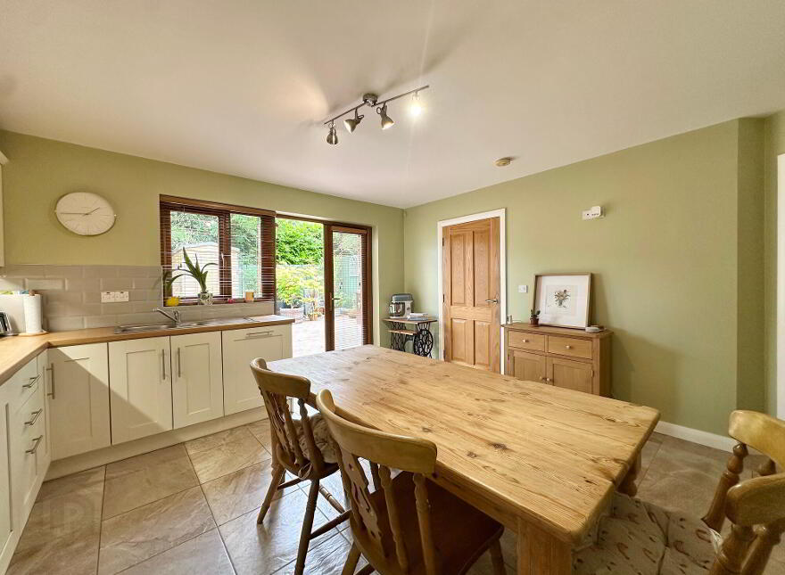 11 Riverdale Park, Portglenone, Ballymena, BT44 8HX