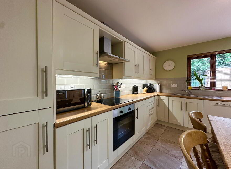 11 Riverdale Park, Portglenone, Ballymena, BT44 8HX