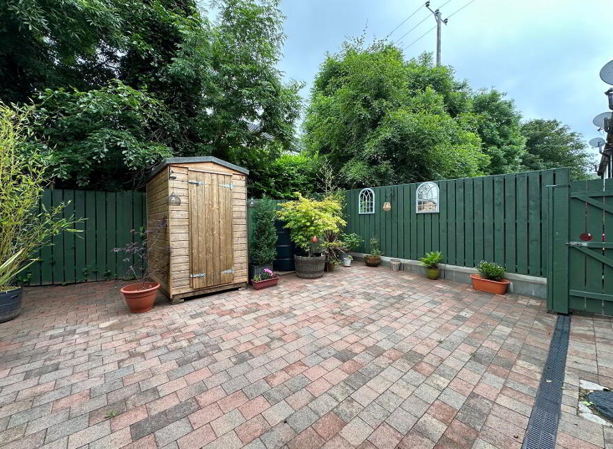 11 Riverdale Park, Portglenone, Ballymena, BT44 8HX