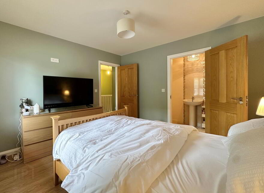 11 Riverdale Park, Portglenone, Ballymena, BT44 8HX
