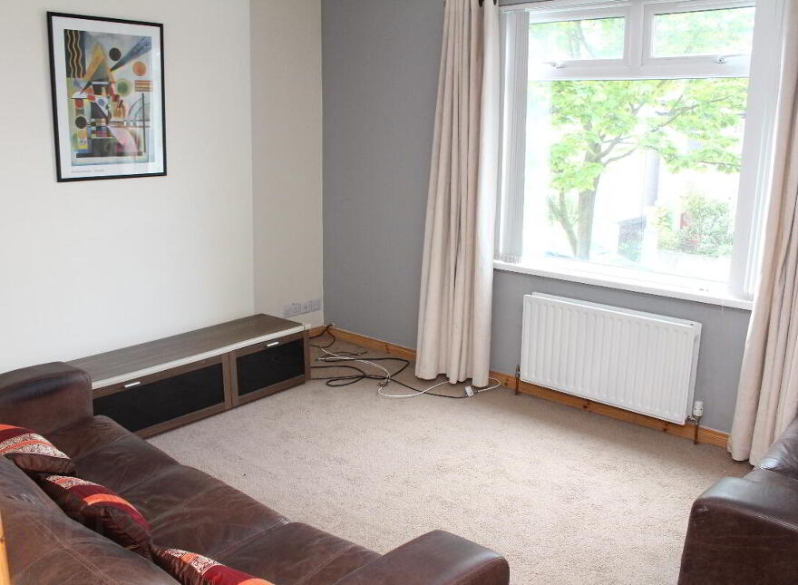 46 Bloomfield Road, Belfast, BT5 5LU