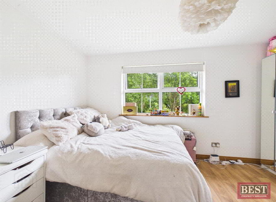 1 Mourne Wood, Rostrevor, Newry, BT34 3GG