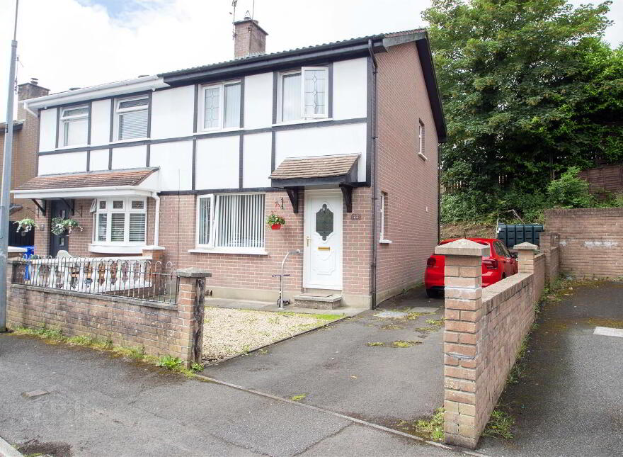22 Hazelwood Avenue, Stewartstown Road, Belfast, BT17 0SY