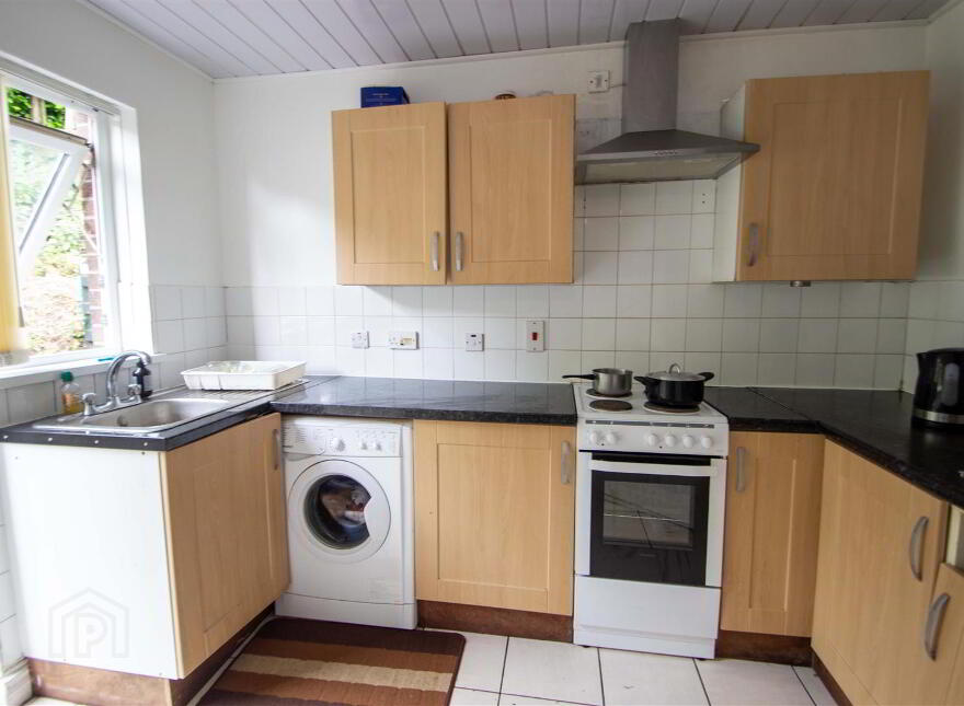 22 Hazelwood Avenue, Stewartstown Road, Belfast, BT17 0SY