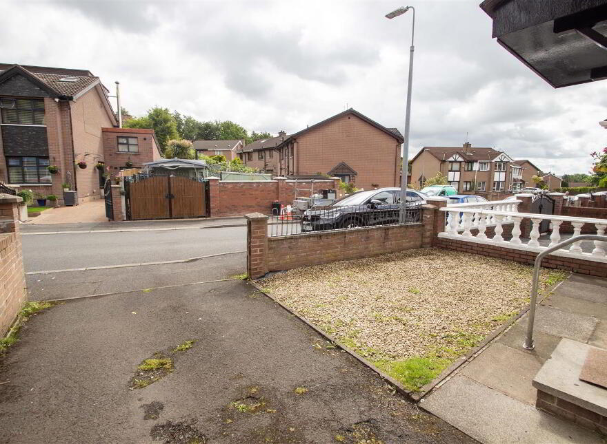 22 Hazelwood Avenue, Stewartstown Road, Belfast, BT17 0SY
