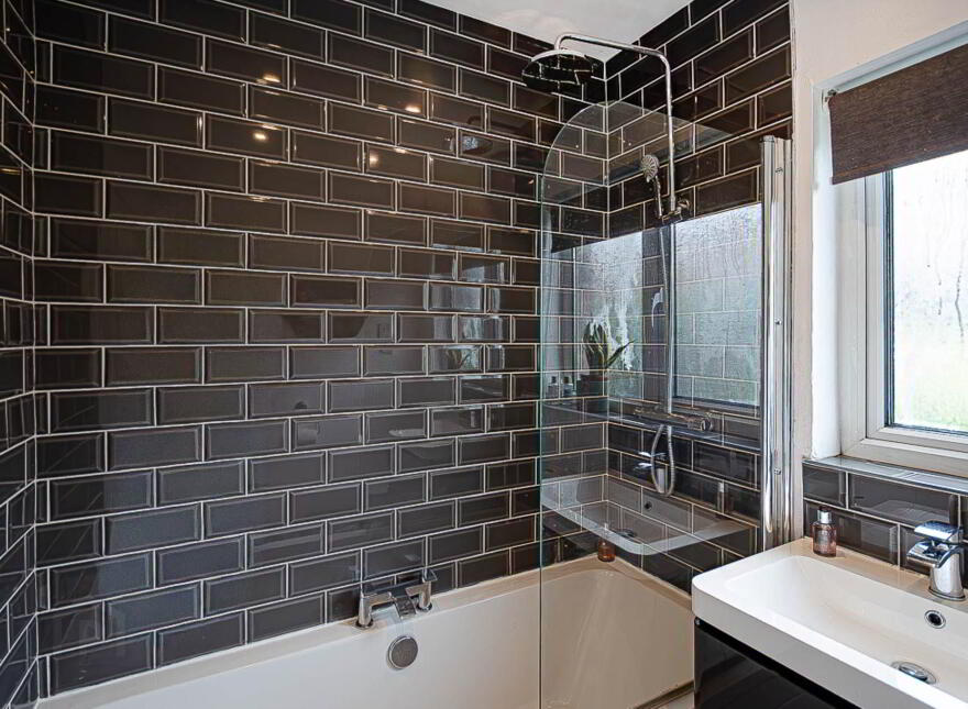 72 Upper Knockbreda Road, Belfast, BT6 9RN