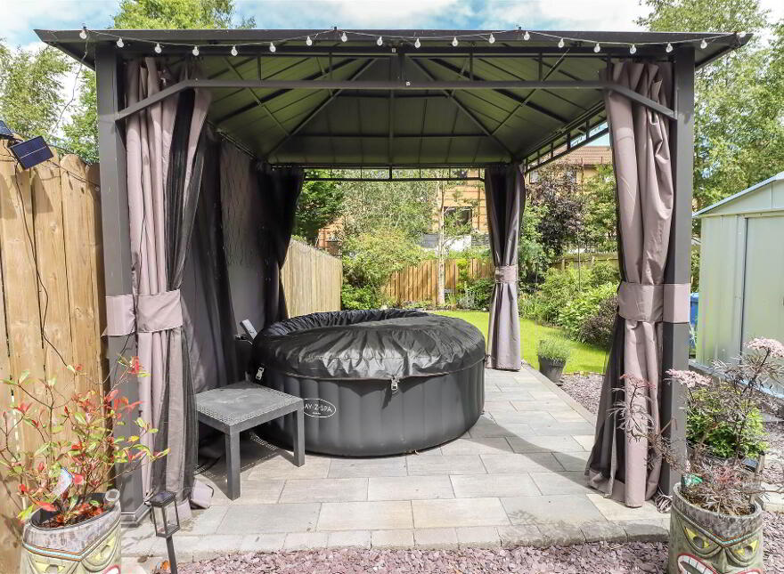 17 Coopers Mill Avenue, Dundonald, Belfast, BT16 1WD