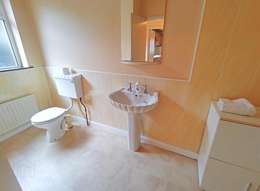 37 Roxtown Terrace, Old Clare Street, Pennywell, V94D9XY