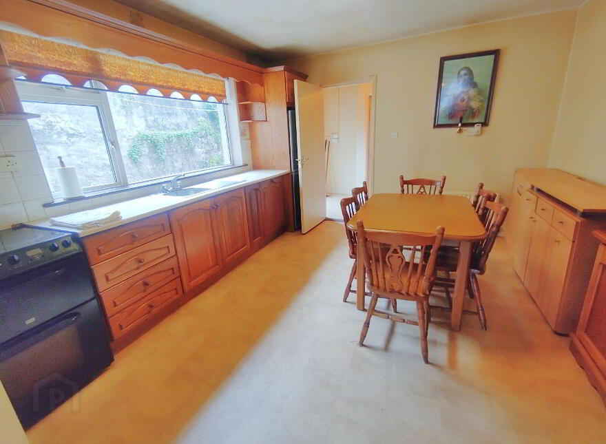37 Roxtown Terrace, Old Clare Street, Pennywell, V94D9XY