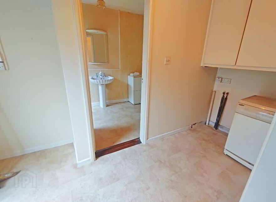 37 Roxtown Terrace, Old Clare Street, Pennywell, V94D9XY