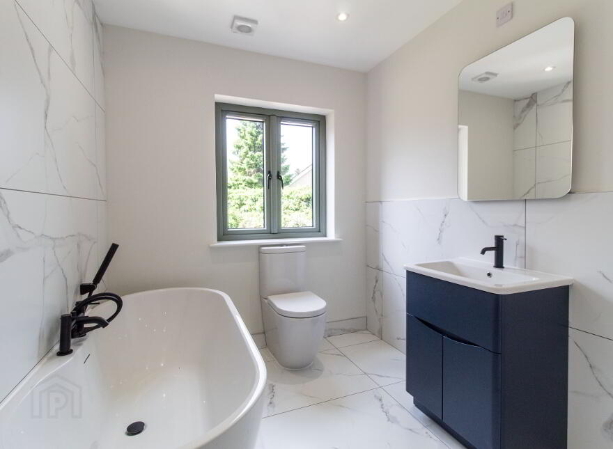 6 Derrianna, Culmore Road, Derry, BT48 8UU
