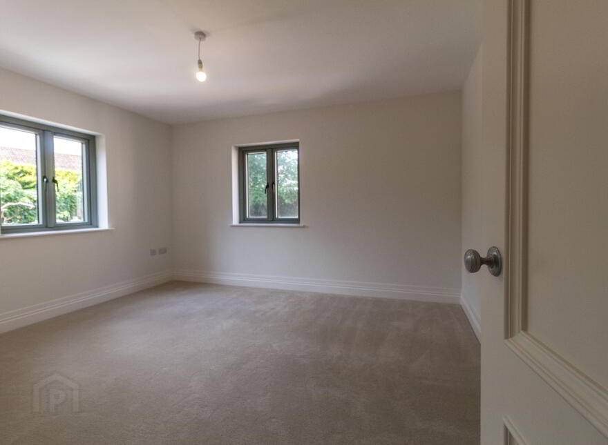 6 Derrianna, Culmore Road, Derry, BT48 8UU