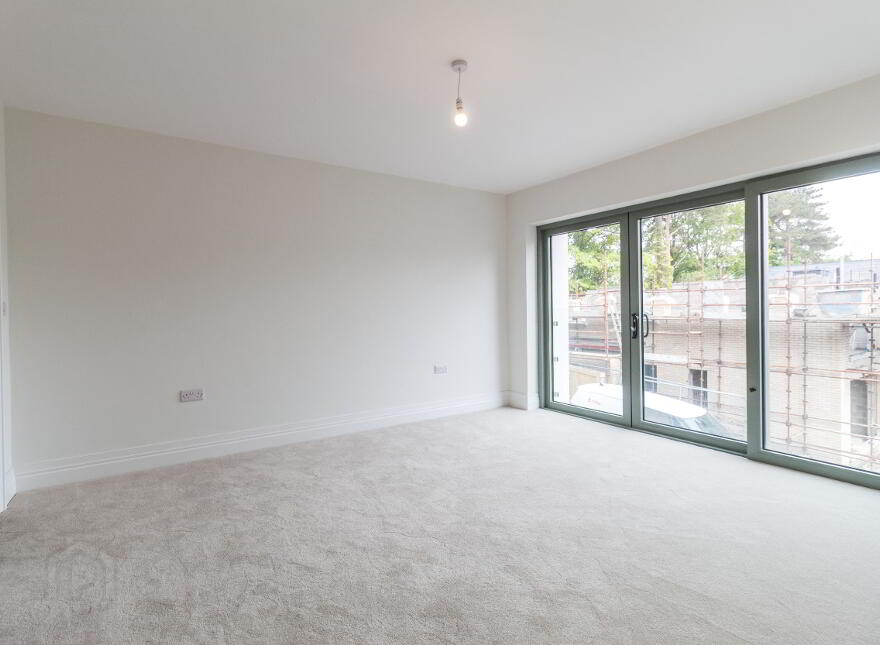 6 Derrianna, Culmore Road, Derry, BT48 8UU