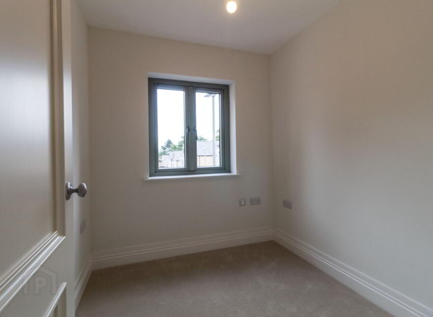 6 Derrianna, Culmore Road, Derry, BT48 8UU